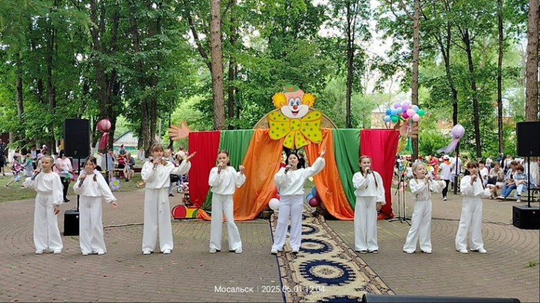 День защиты детей и праздник молока.